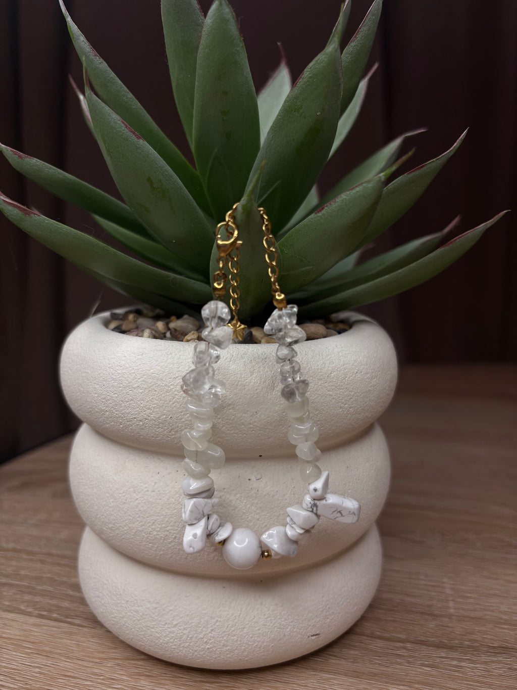 Bracelet Astrée - Cristal de Roche, Pierre de lune beige, Howlite