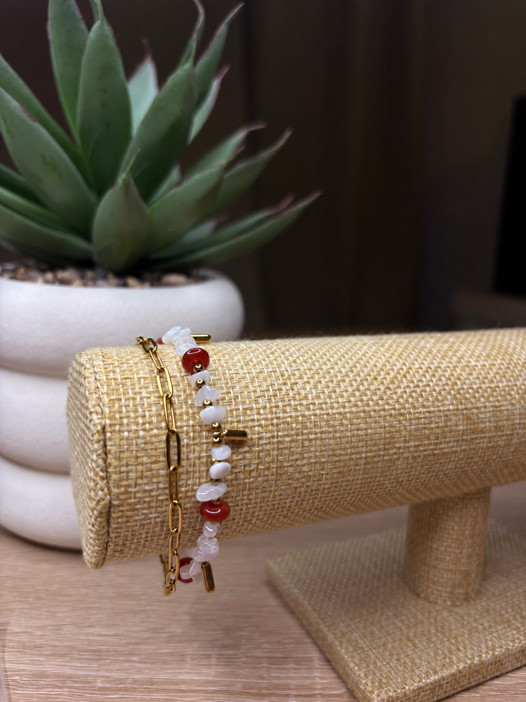 Bracelet Naïa - Cornaline, Pierre de Lune beige